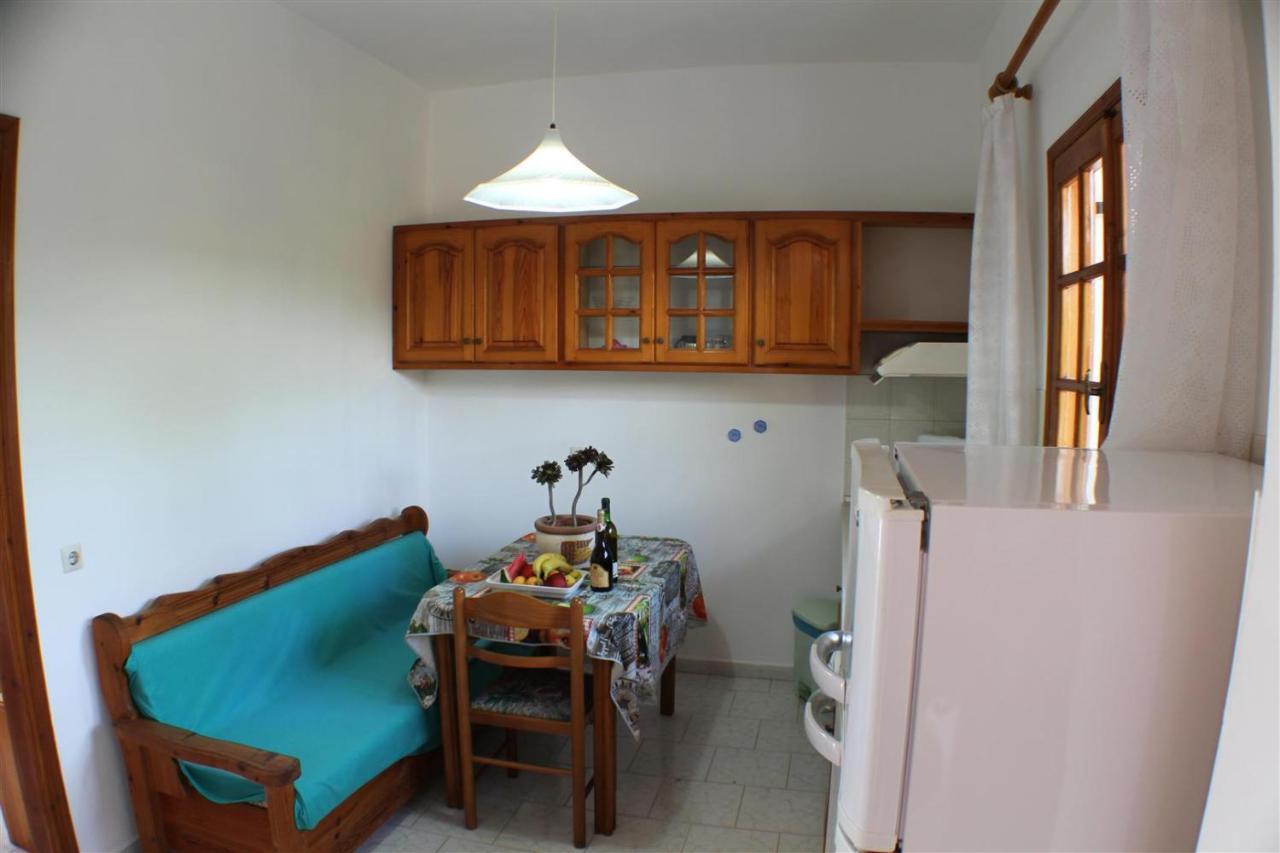 Nikolas House アリラス エクステリア 写真